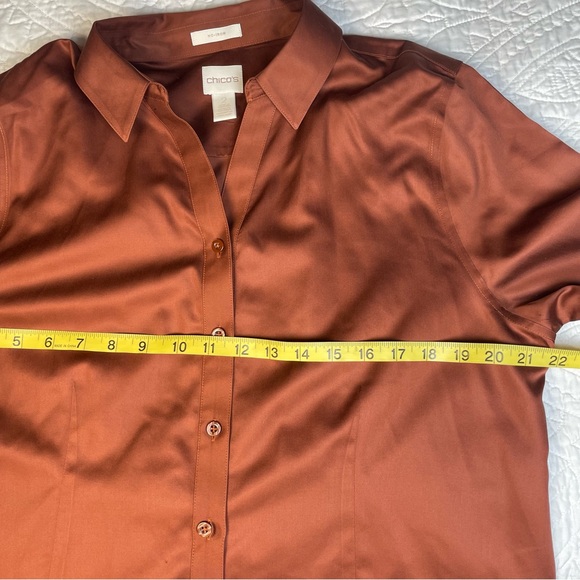 Chicos No-Iron Button Down Blouse in Copper Sateen Cotton Large (Chicos 2) - Picture 10 of 11